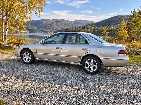 Toyota Camry 1998 photo 2