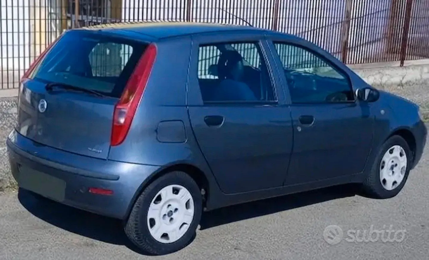 Fiat Punto 2004 photo 3