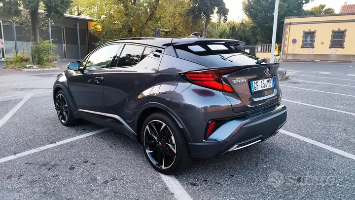 Toyota C-Hr 2021 photo 4