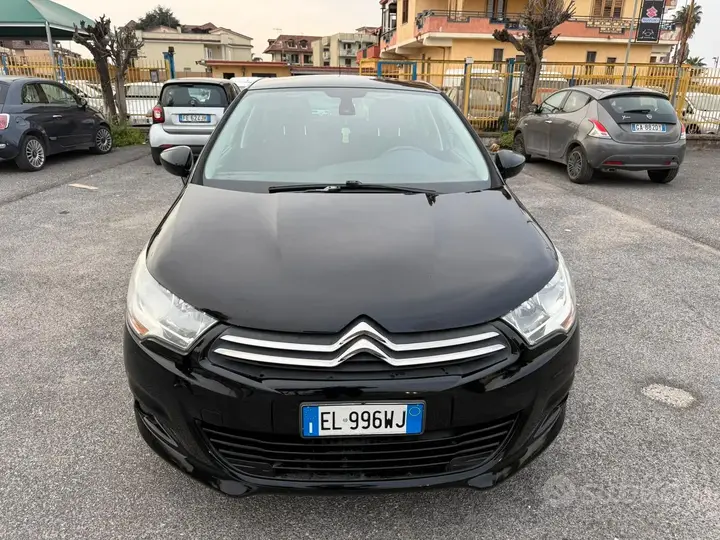Citroen C4 2012 photo 3