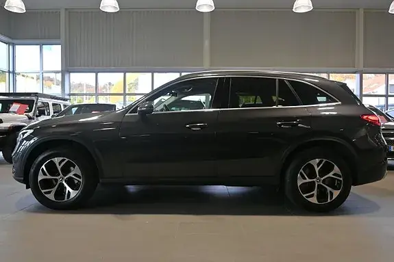 Mercedes-Benz Glc 300 E 2023 photo 2