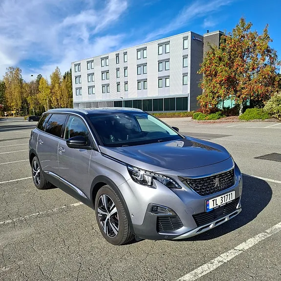 Peugeot 5008 2017 photo 2