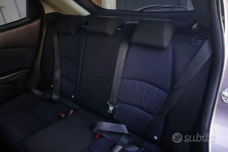 Mazda Mazda2 2016 photo 3