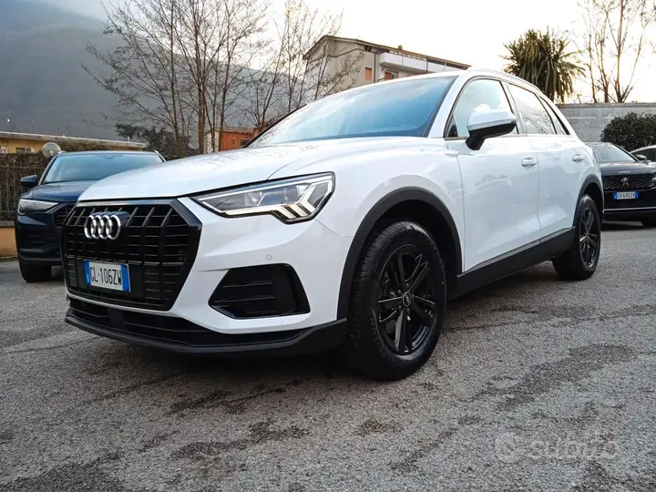 Audi Q3 2022 photo 3