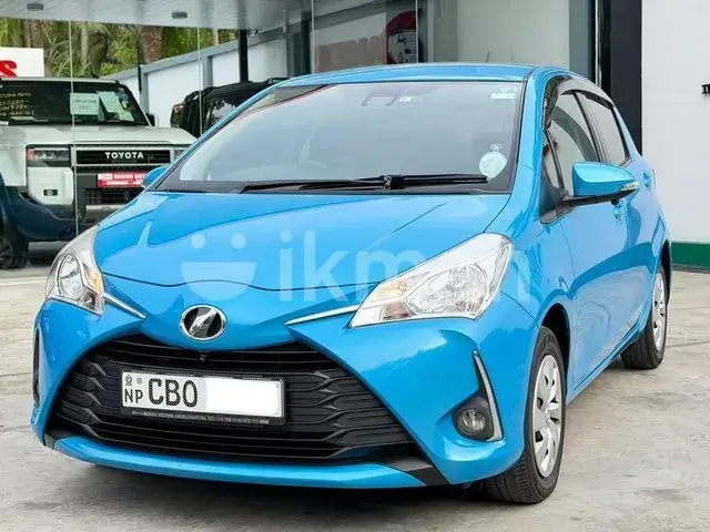 Toyota Vitz 2017 photo 2