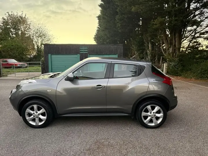 Nissan Juke 2012 photo 4