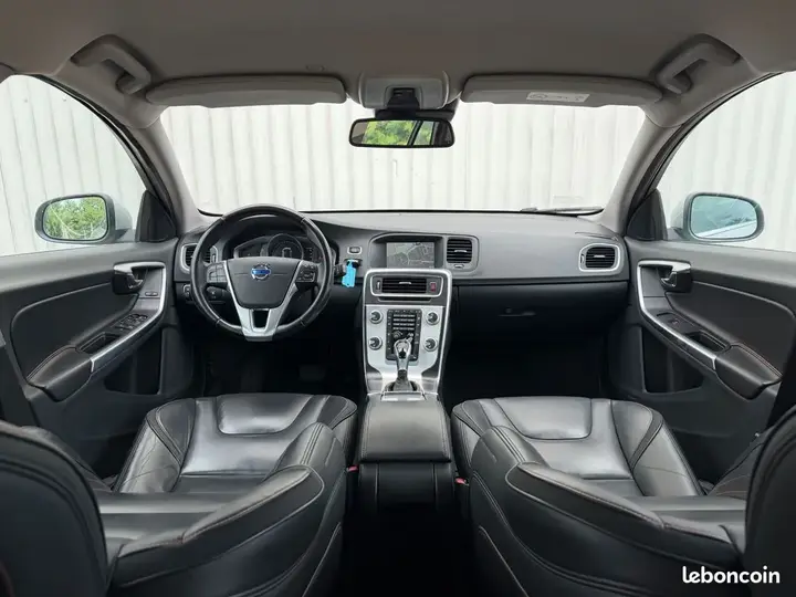 Volvo V60 2015 photo 3