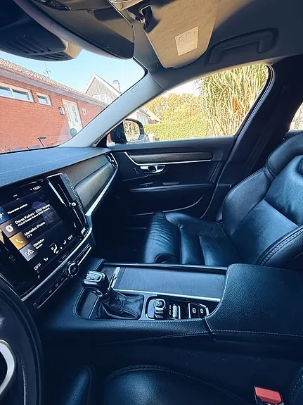 Volvo V90 Cross Country 2020 photo 2