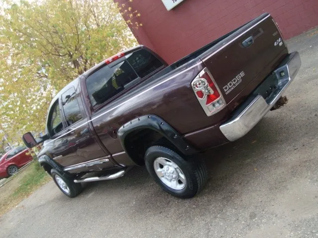 Dodge Ram 2500 2004 photo 2