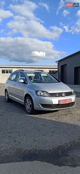Volkswagen Golf Plus 2009 photo 2