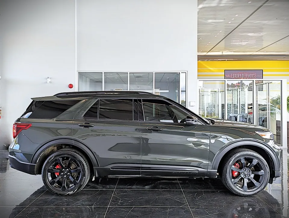 Ford Explorer 2022 photo 4