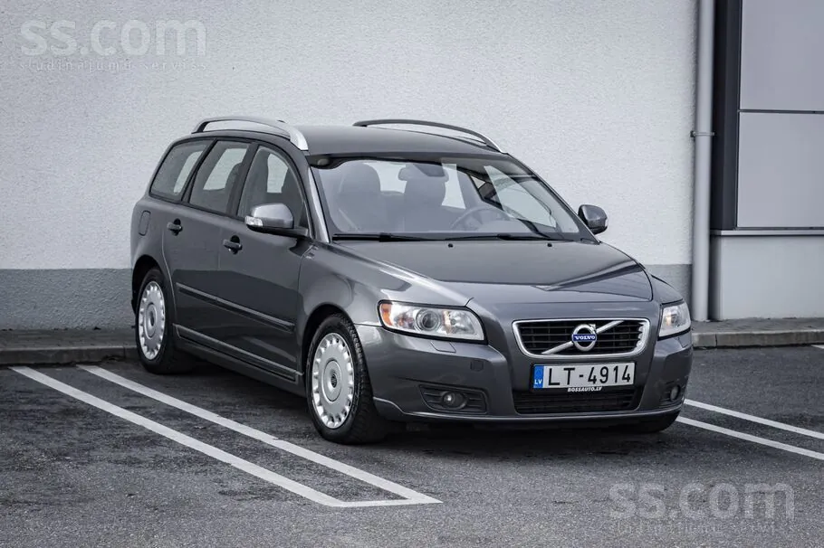 Volvo V50 2010 photo 3
