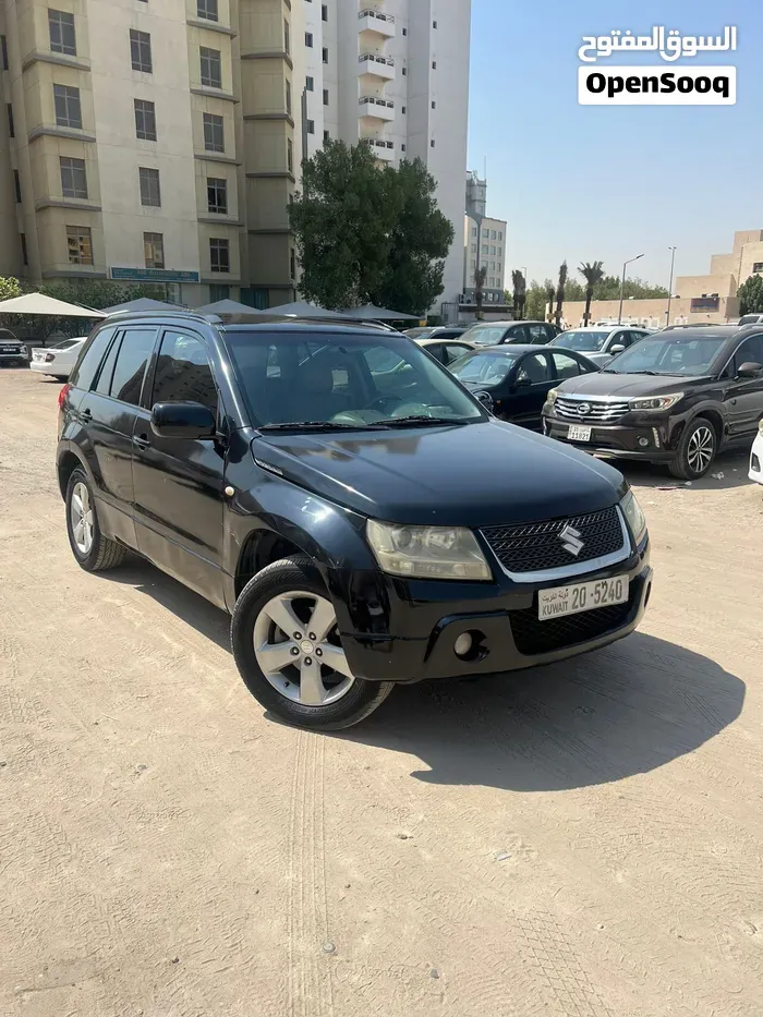Suzuki Grand Vitara 2012 photo 2