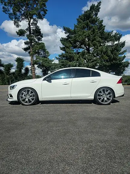 Volvo S60 2017 photo 2