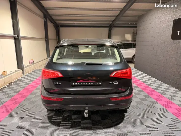 Audi Q5 2009 photo 4