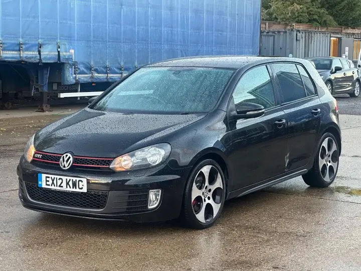 Volkswagen Golf 2012 photo 4