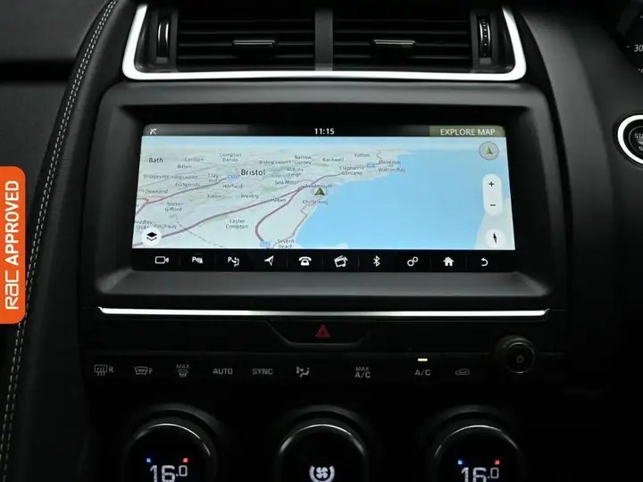 Jaguar E-Pace 2019 photo 3