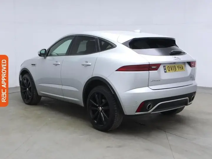 Jaguar E-Pace 2019 photo 4