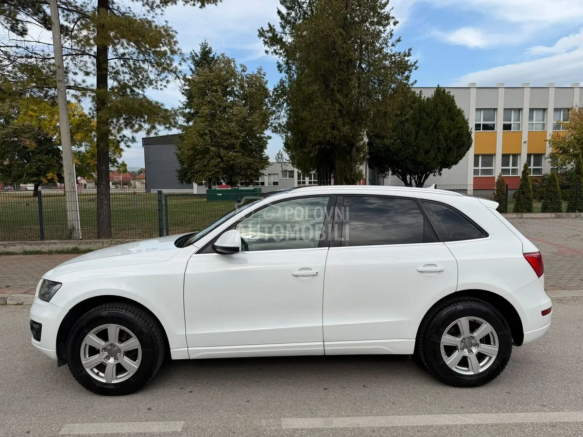 Audi Q5 2010 photo 3