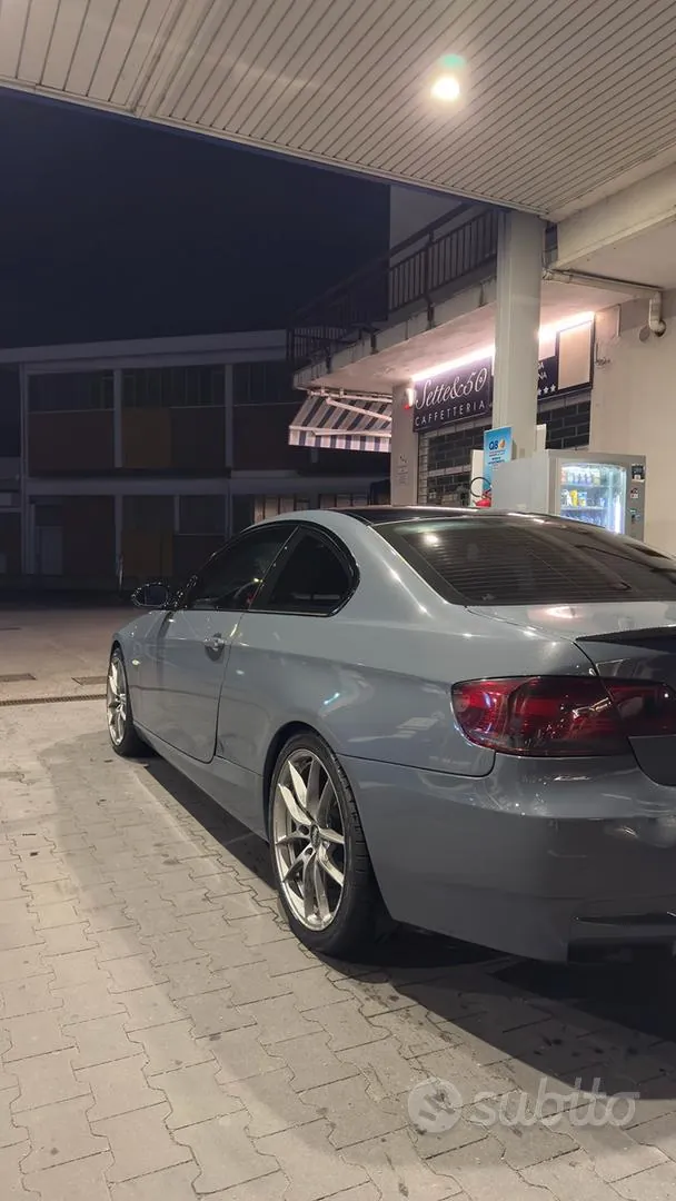 BMW 320D 2008 photo 3