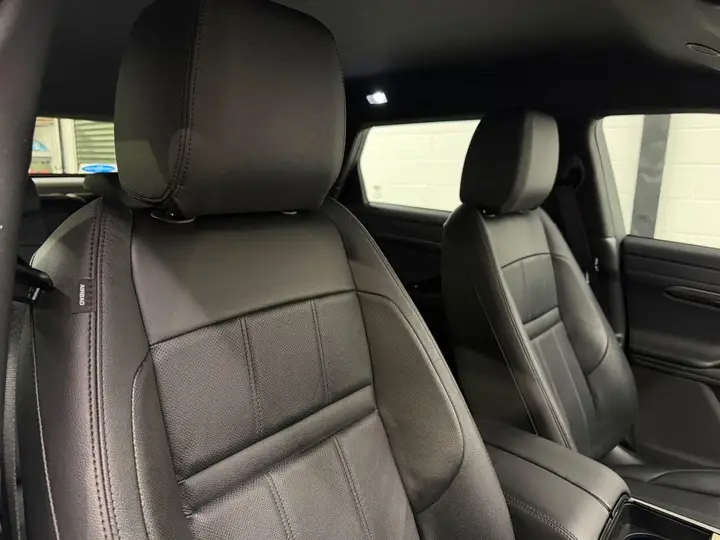 Land Rover Range Rover Evoque 2023 photo 4
