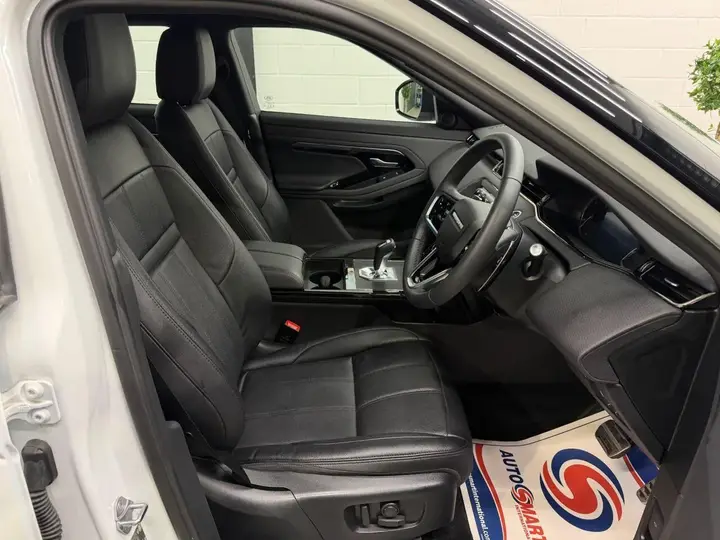 Land Rover Range Rover Evoque 2023 photo 2