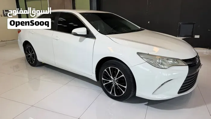 Toyota Camry 2017 photo 2