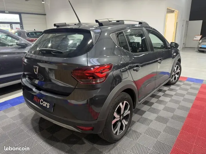 Dacia Sandero 2022 photo 2