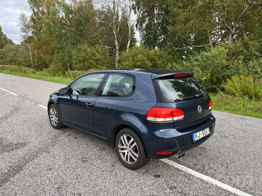 Volkswagen Golf Vi 2010 photo 2