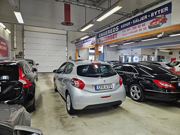 Peugeot 208 2014 photo 5