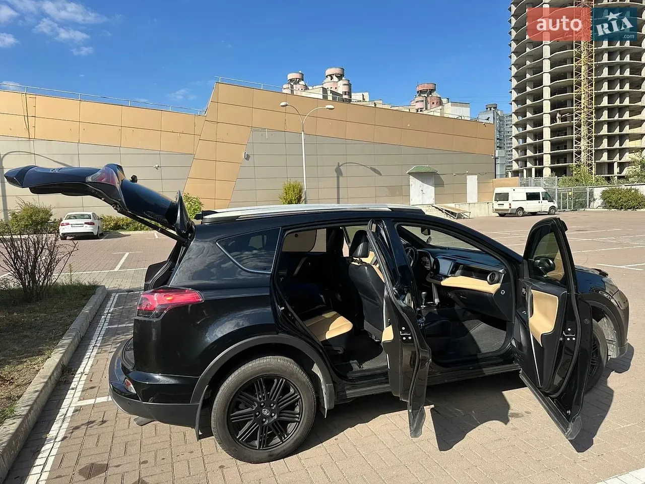 Toyota Rav4 2017 photo 3