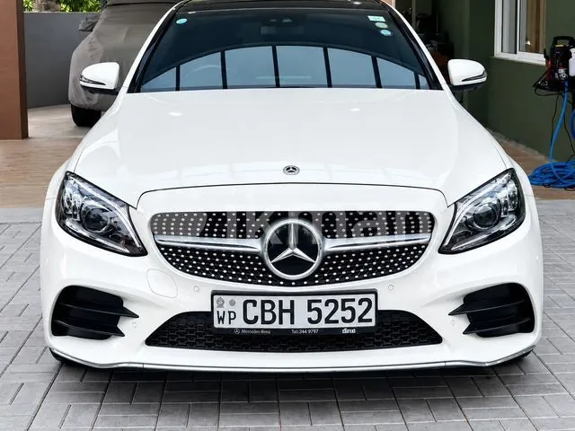 Mercedes-Benz C200 2018 photo 2