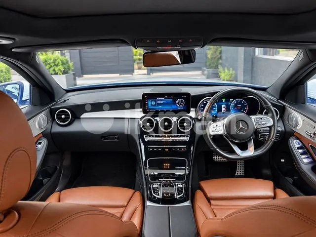 Mercedes-Benz C200 2018 photo 5