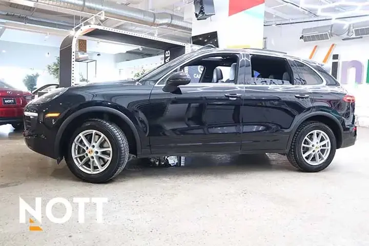 Porsche Cayenne 2016 photo 2