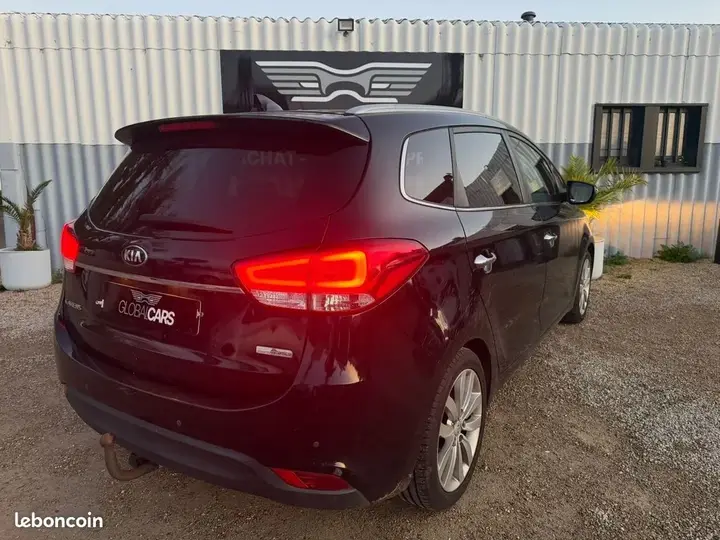 Kia Carens 2016 photo 3