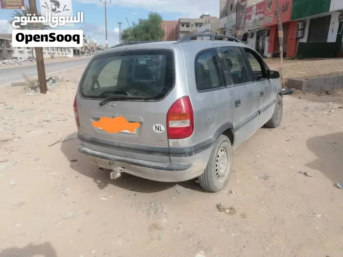 Opel Zafira 2002 photo 2