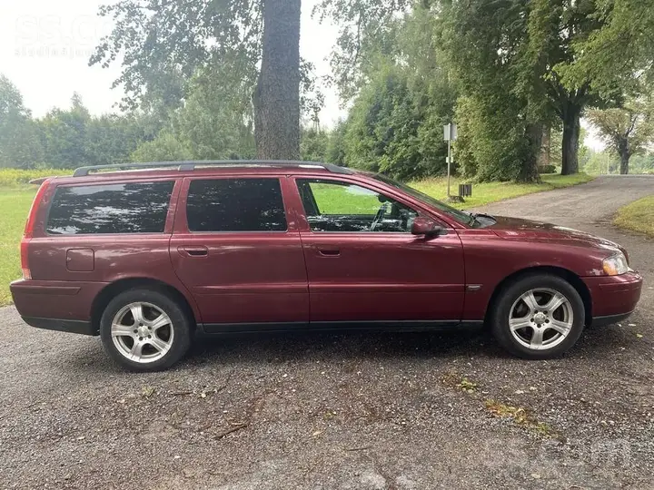 Volvo V70 2005 photo 2