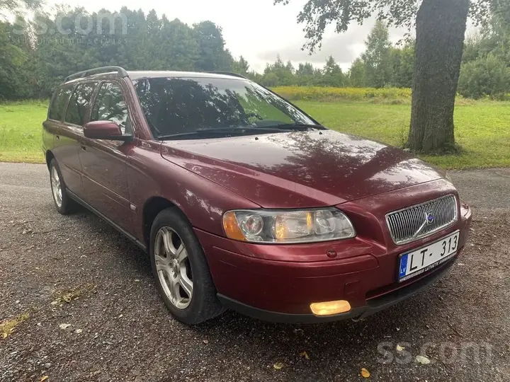 Volvo V70 2005 photo 4