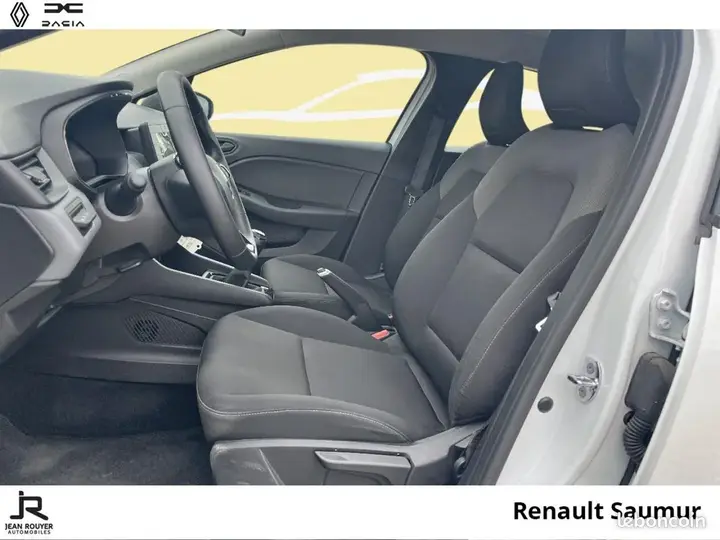 Renault Clio 2022 photo 3