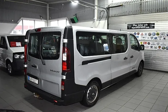 Renault Trafic 2016 photo 3