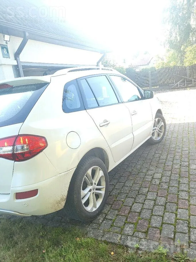 Renault Koleos 2011 photo 2