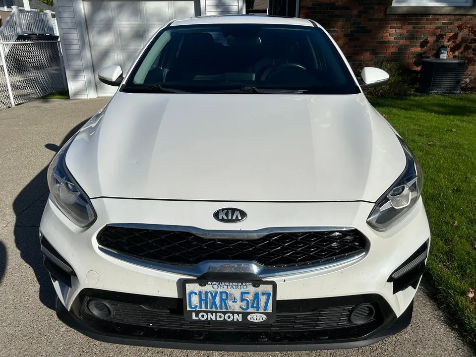 Kia Forte 2019 photo 2