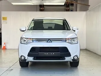Mitsubishi Outlander 2014 photo 3