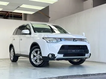 Mitsubishi Outlander 2014 photo 4