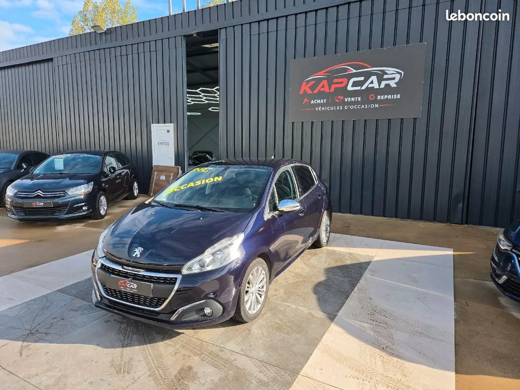 Peugeot 208 2019 photo 3