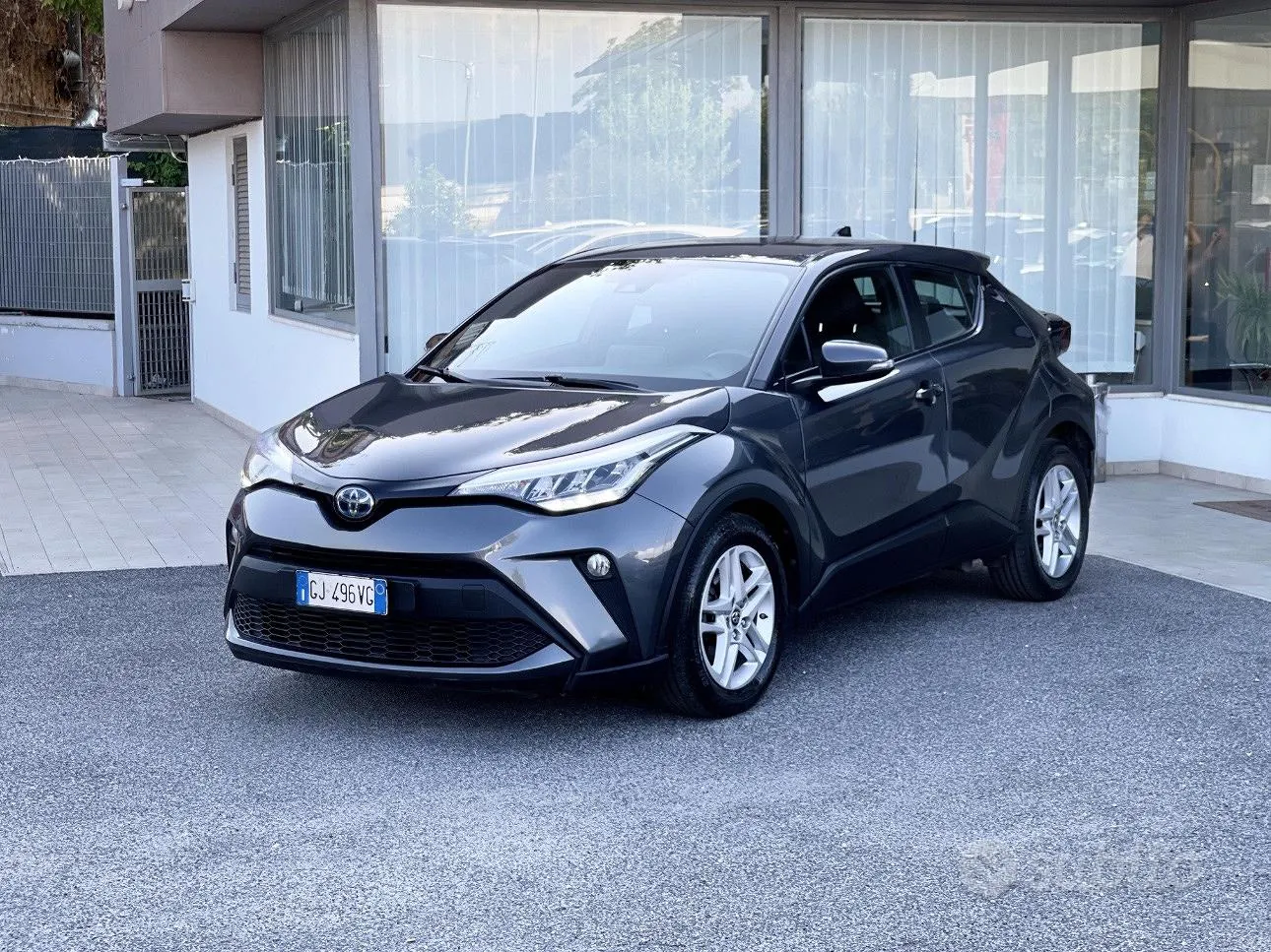 Toyota C-Hr 2022 photo 3