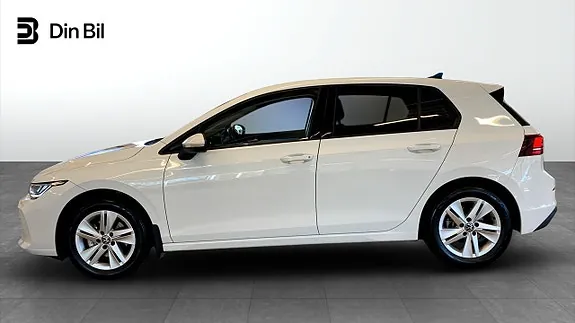 Volkswagen Golf I 2026 photo 2