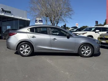 Mazda 3 2014 photo 4