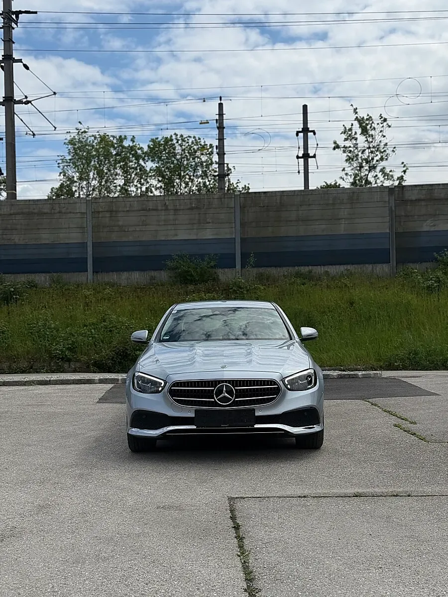 Mercedes-Benz E-Class 2021 photo 2