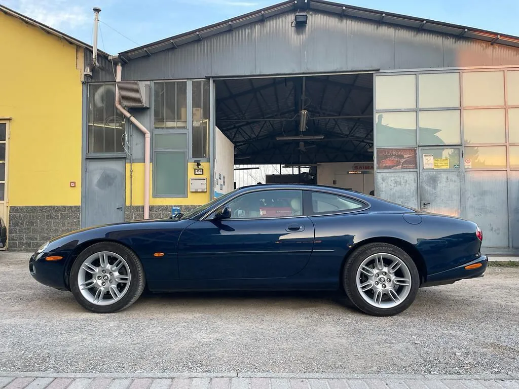 Jaguar Xk8 2001 photo 3